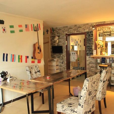 First Met Backpackers Hostel Chengde Exterior photo